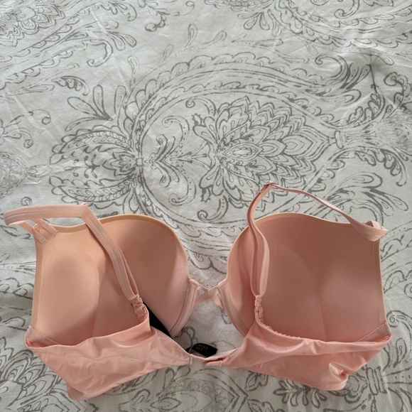Authentic Victoria Secret Bombshell Add-2-Cups Push-Up Bra 36C Pink NWOT - Picture 4 of 6